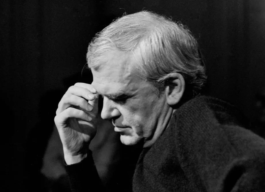 Milan Kundera – Η βραδύτητα (απόσπασμα)