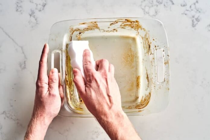 Πως να καθαρίσετε τα γυάλινα μαγειρικά σκεύη