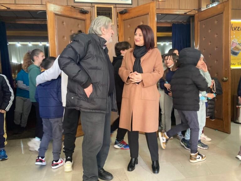 Ο Σπύρου στο Αγρίνιο για την προβολή του Ψύλλου