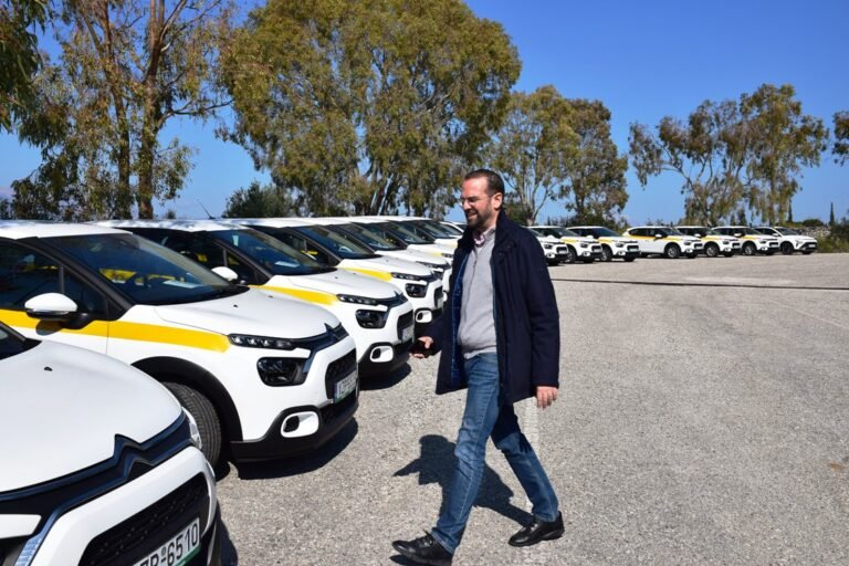Είκοσι νέα οχήματα παρέλαβε η Περ. Δυτ. Ελλάδας