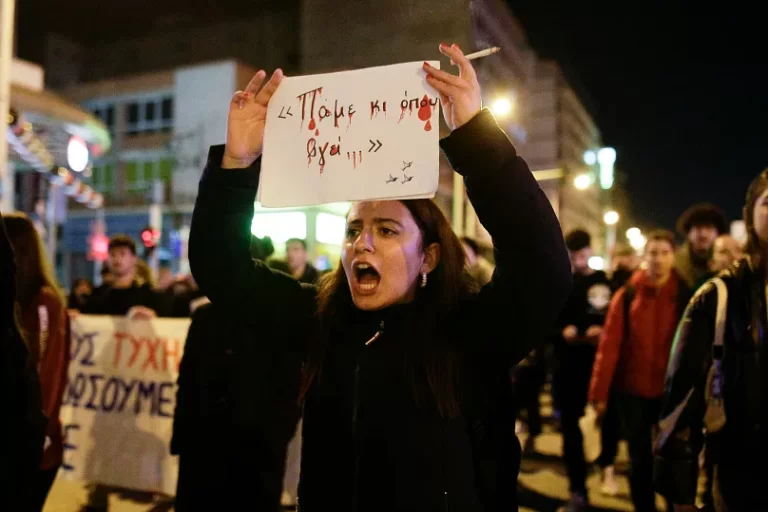 Η εποχή της αντισυστημικότητας