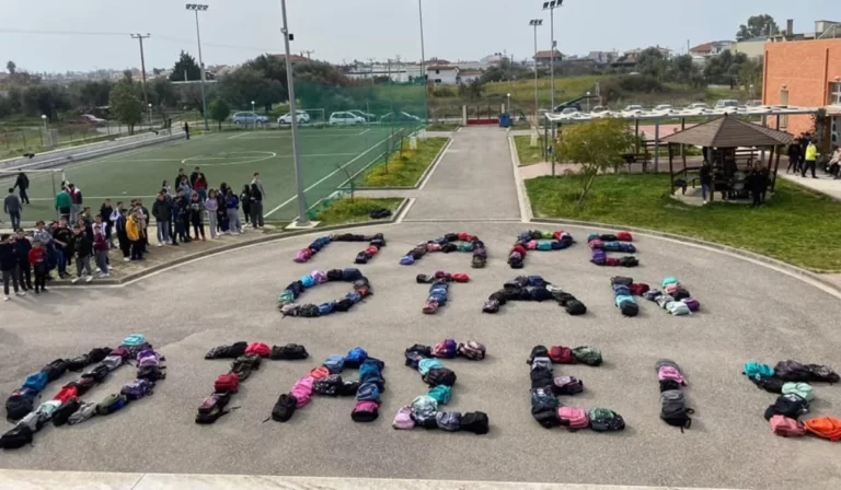 Ε.Κ.Μ. Μεσολογγίου 3/3 – Σιωπηρή διαμαρτυρία