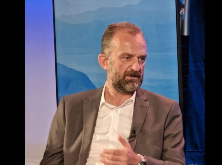Διάρρηξη στο γραφείο του Γρηγόρη Θεοδωράκη