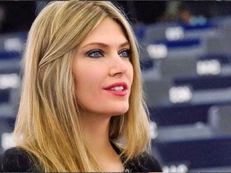 Βραχιολάκι για την Καϊλή… Για τις άλλες;