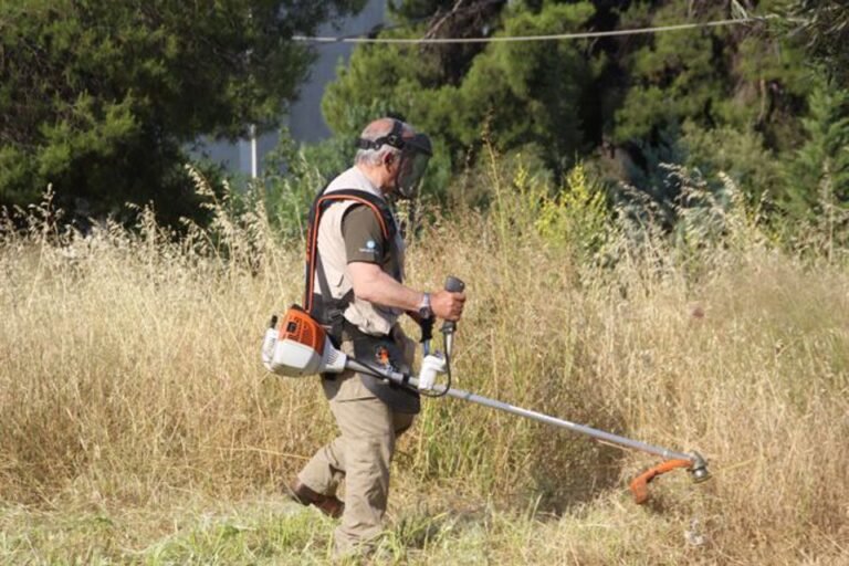 Αγρίνιο – Καθαρισμός οικοπέδων και ακάλυπτων χώρων