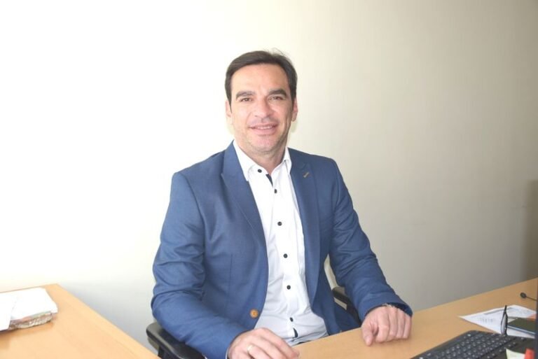 Νικολακόπουλος: Εκπνέει η προθεσμία για τα αθλητικά σωματεία