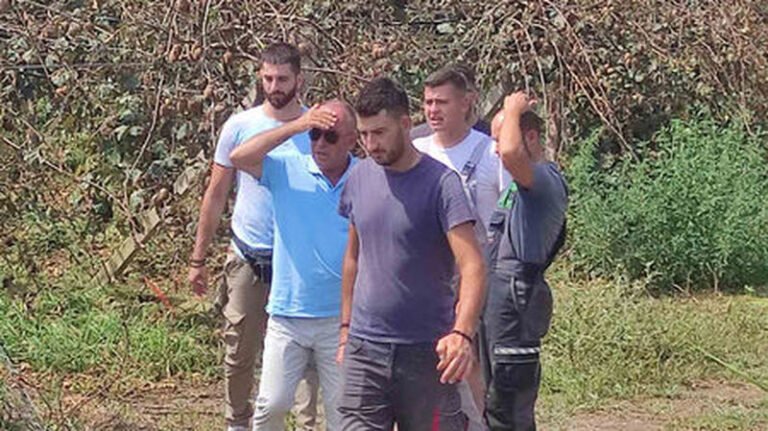 Περιοδεία Παπαναστάση στις πληγείσες καλλιέργειες