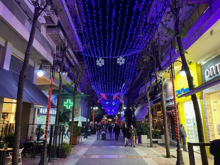Εθελοντές για τα Χριστούγεννα ψάχνει ο Δήμος