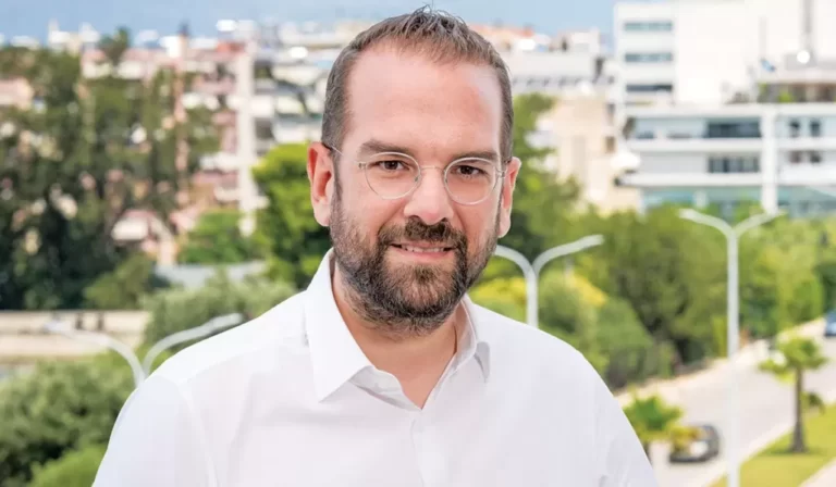 Δυτική Ελλάδα: Συνεχίζει ο Νεκτάριος Φαρμάκης