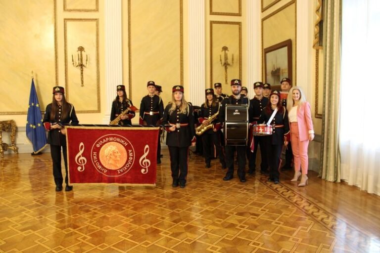 Η Φιλ/κή Αμφιλοχίας στην Πρόεδρο της Δημοκρατίας
