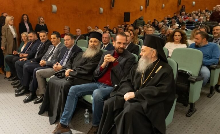 Ορκίστηκε ο Β. Γκίζας: «Θα συνεχίσω να λογοδοτώ σε όλους»