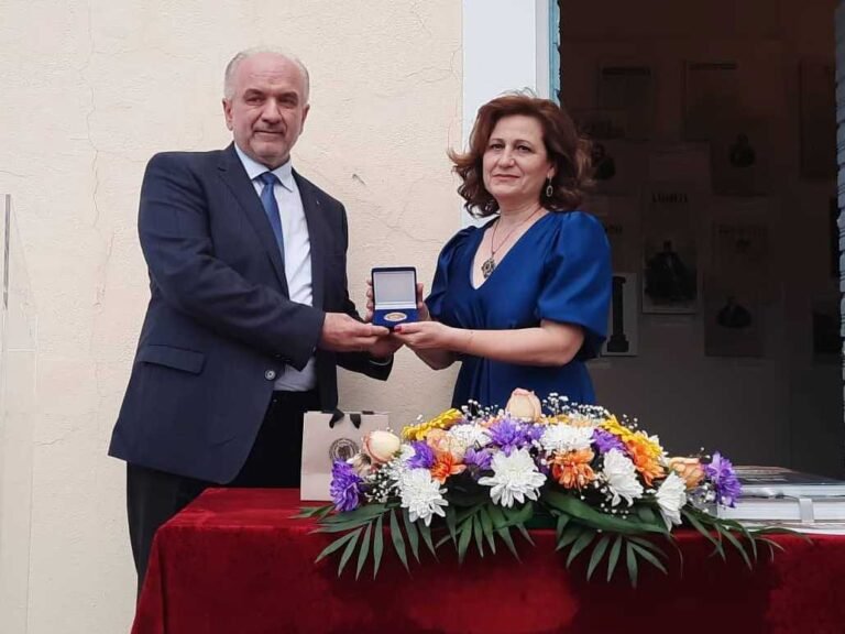Συγχαρητήρια επιστολή Λύρου στην Δρ. Ολ. Βικάτου
