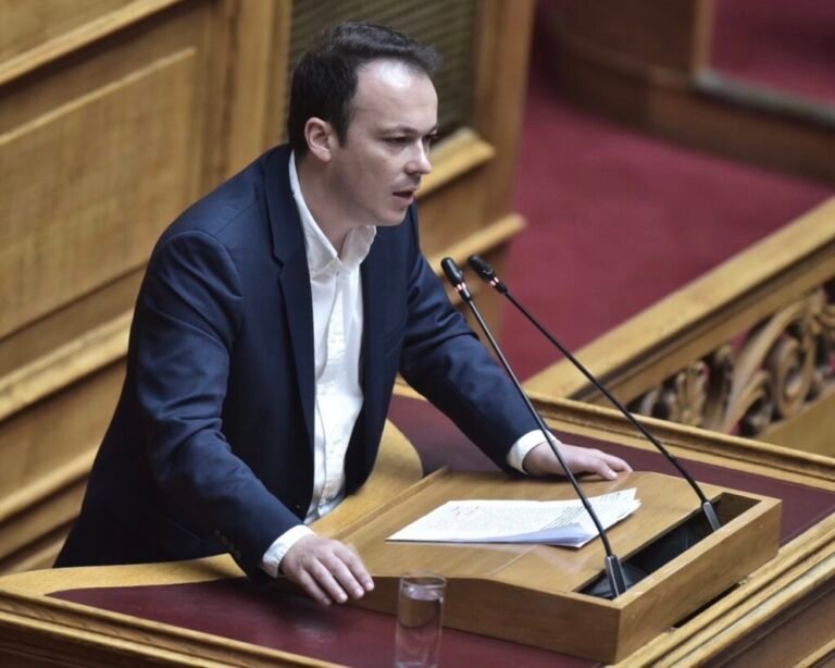 Ζαμπάρας: Ούτε με θαύμα δεν βγαίνει ο μήνας
