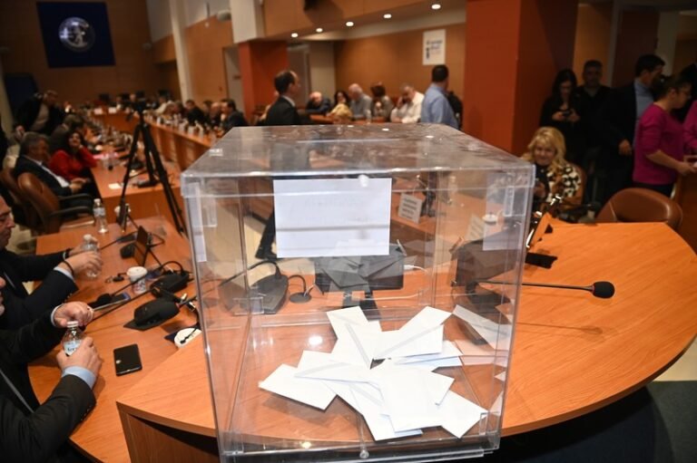 Νέο Προεδρείο και Περιφ/κή Επιτροπή στη Δ.Ε.