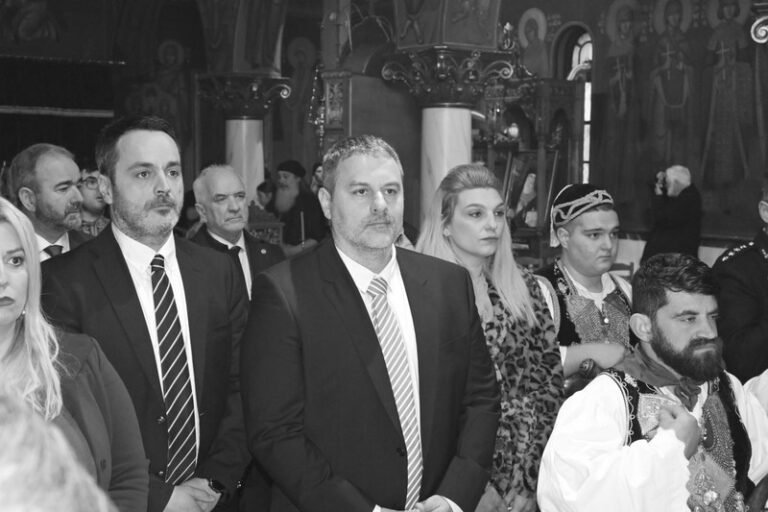 Με μεγαλοπρέπεια η επέτειος της Μάχης του Ντολμά