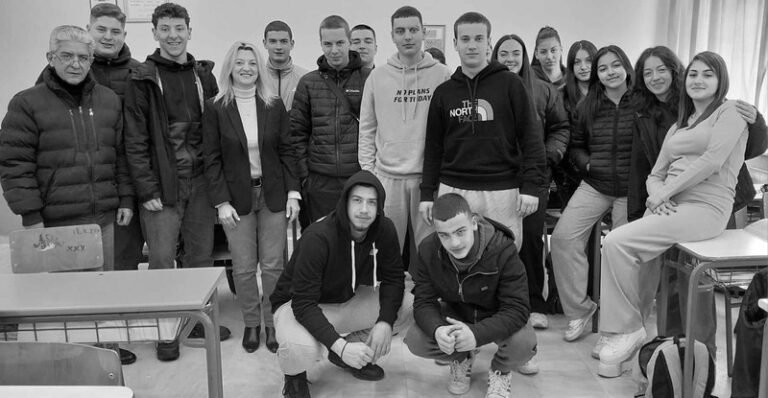 «Αγριωνίς Γαία» – Δωρεά βιβλίων