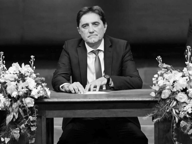 Κώστας Καρπέτας: Πρωτοφανής προσπάθεια φίμωσης