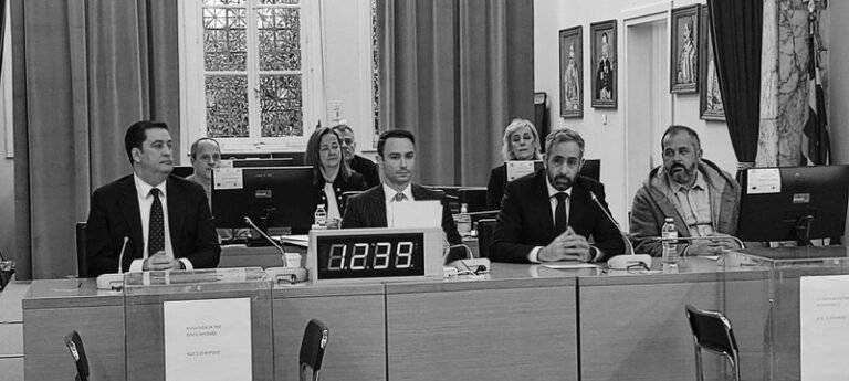 Ανυπότακτο Αγρίνιο: Δημοσίευση εισηγήσεων του Δημ. Συμβουλίου Αγρινίου