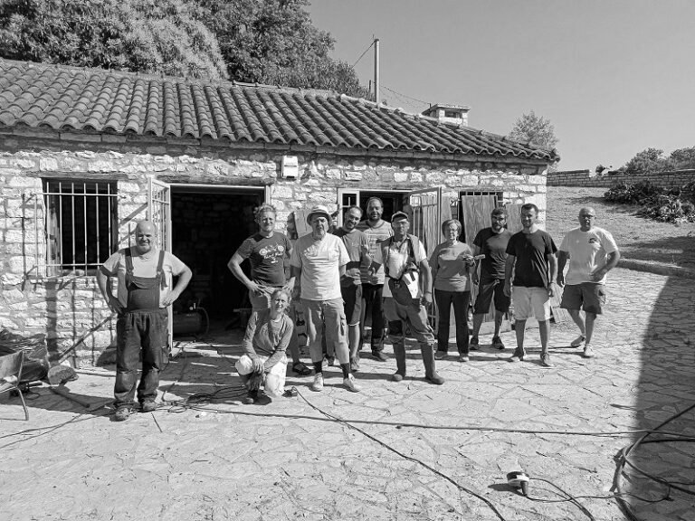 Ι.Δ.Ε.Α.Π.Θ. – Εθελοντική δράση Δεντροφύτευσης