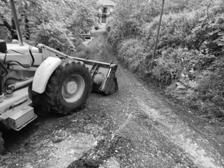 Αγρίνιο – Σε εξέλιξη η συντήρηση αγροτικών δρόμων