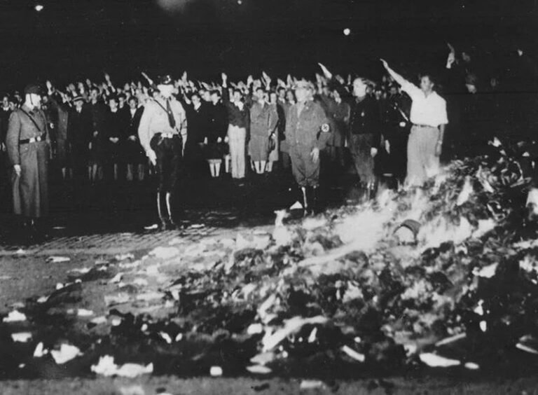 Γέγονε 10 Μαΐου στην Ελλάδα και στον κόσμο