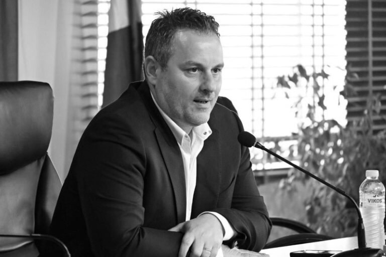 Διαμαντόπουλος: «Επιδείξτε δύναμη, ψυχραιμία και πίστη στον εαυτό σας»