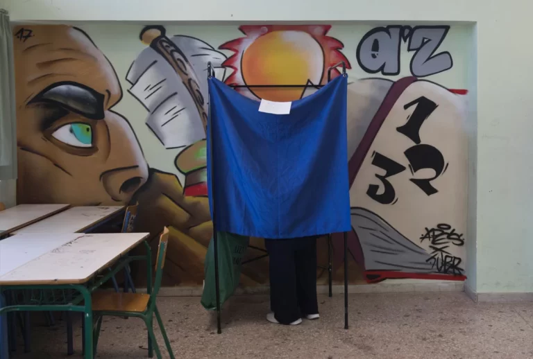 Ορθόδοξα Ερωτήματα για τα Πολιτικά Παράδοξα