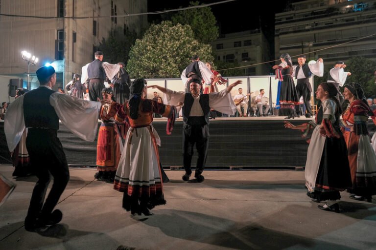 Έκλεισε χορευτικά ο Λαογραφικός της Γυμναστικής Εταιρείας