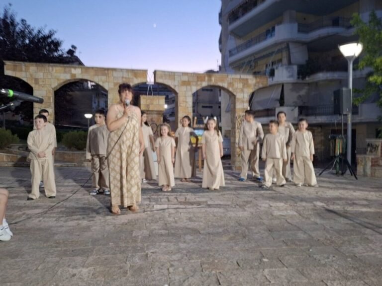 Καλλιτεχνοχώρι – «Πού να σκάσεις Κριστομπίτα…»