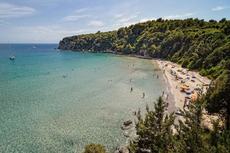 Το Αλωνάκι: Η ακτή με την χρυσή άμμο στην Πρέβεζα