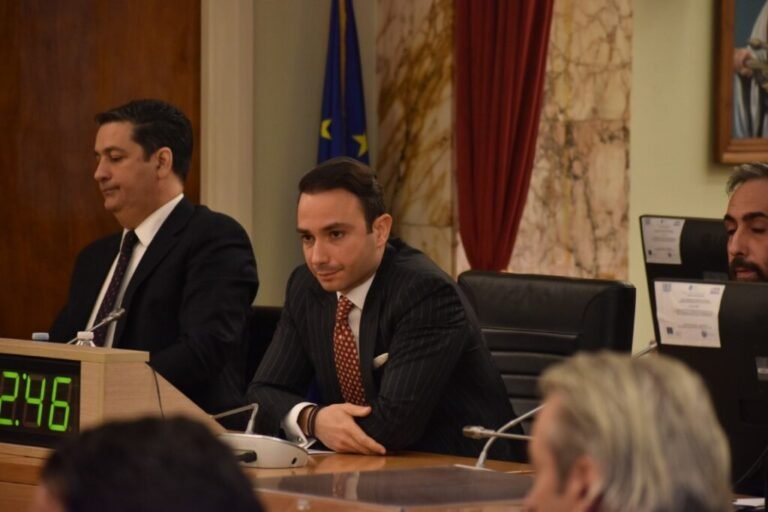 Δήμος Αγρινίου 24/7 – Συνεδρίαση Δημοτικού Συμβουλίου (Δείτε ζωντανά)