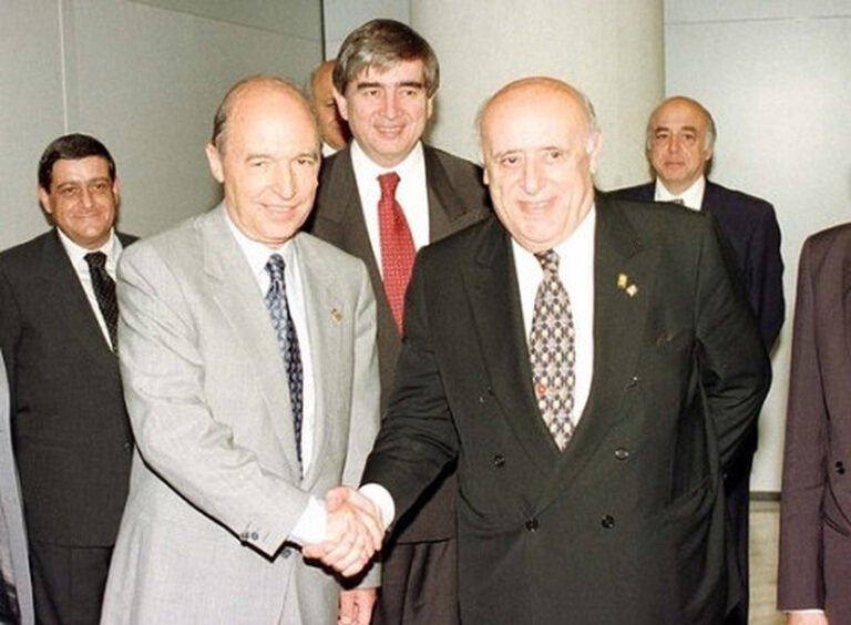 Έγινε 8 Ιουλίου στον κόσμο