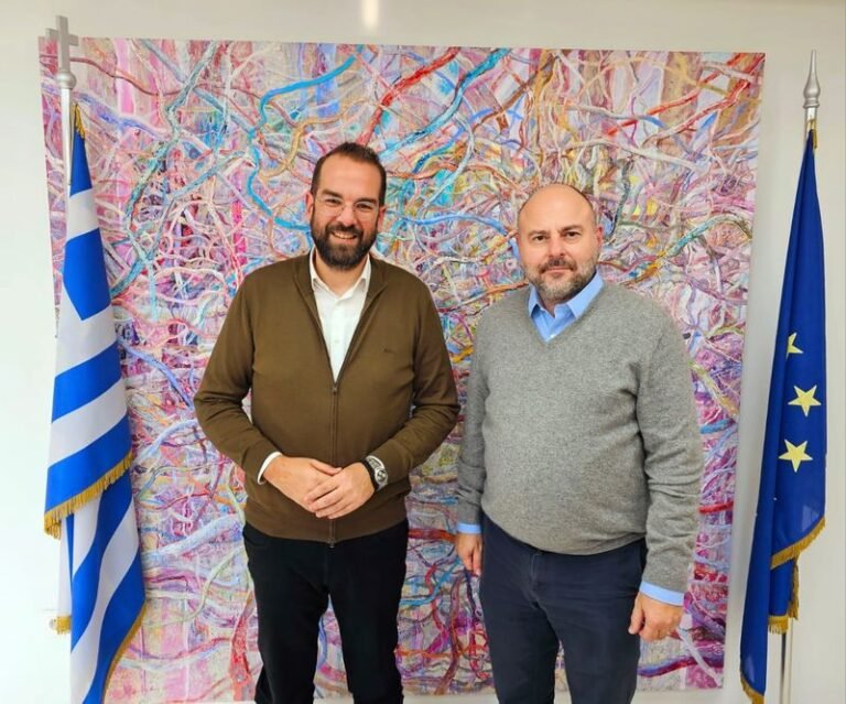 Ενίσχυση του οδοφωτισμού στους οδικούς άξονες της Δ.Ε.