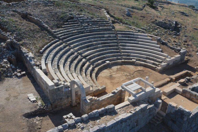 Πλευρώνα 31/8 – Εγκαίνια του αρχαίου θεάτρου
