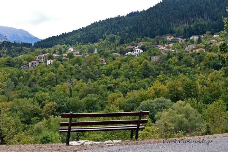 Ευρυτανία | Παλιό και νέο Μικρό χωριό