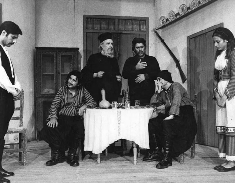 Ἐν Ἀγρινίῳ τῇ 2 Οκτωβρίου | 1929: Αίτημα εμπόρων | 1974: Ο ΘΟΚ στο Αγρίνιο