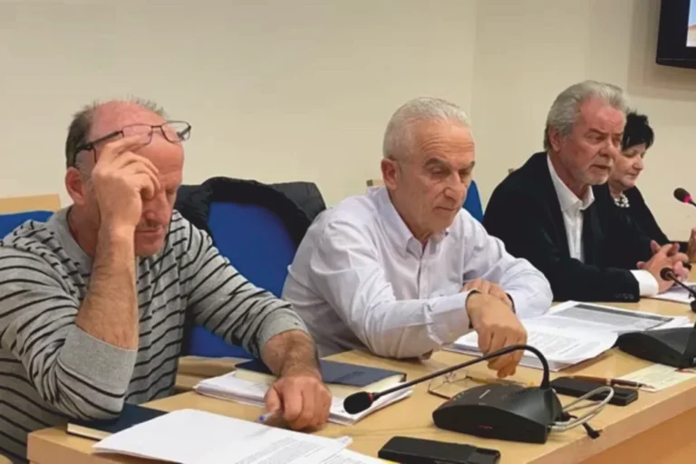 Δήμος Αμφιλοχίας | Τριπλή συνεδρίαση Δημ. Συμβουλίου