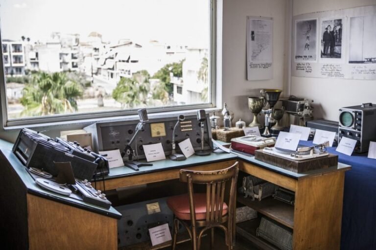 Ραδιοφωνικός Μεσολογγίου | Μια Χριστουγεννιάτικη Αγκαλιά στον Αέρα
