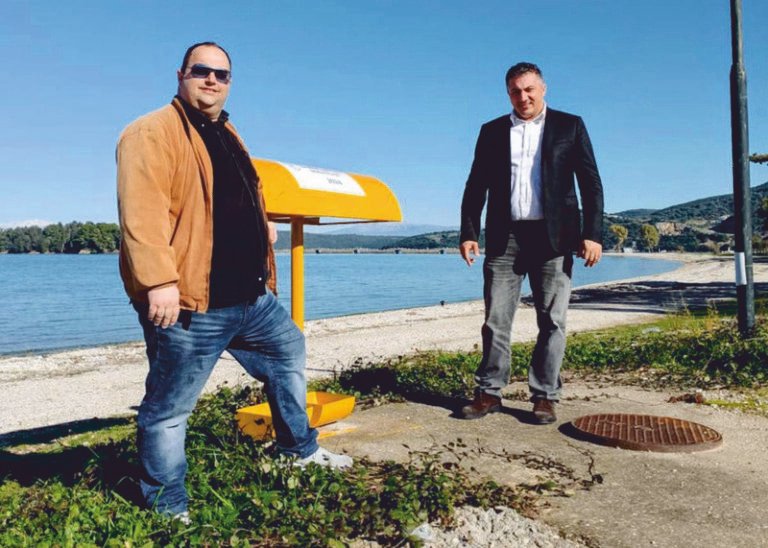 Βόνιτσα | Ταΐστρες και ποτίστρες για τα αδέσποτα