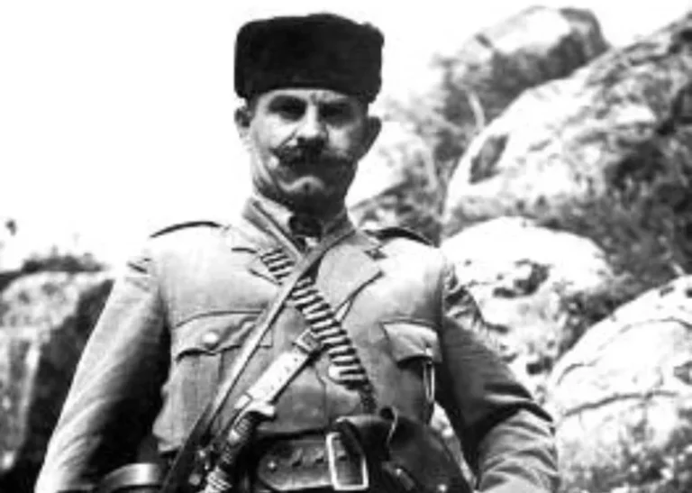 Ἐν Ἀγρινίῳ τῇ 11ῃ Φεβρουαρίου | 1947: Συγκρότηση ομάδων ΜΑΥδων
