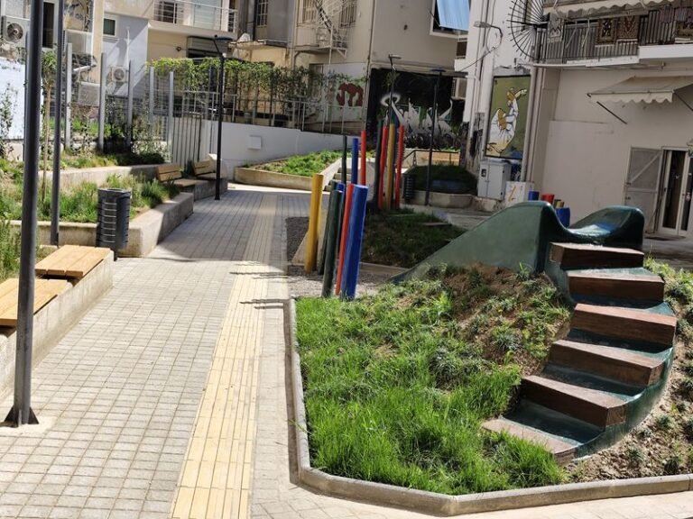 Δήμος Αγρινίου | Παραδόθηκε η ανώνυμη πλατεία