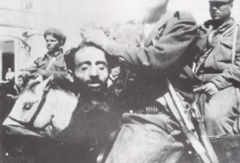 Ἐν Ἀγρινίῳ τῇ 27ῃ Φεβρουαρίου | 1909: Μεταφορά κεφαλής Ληστάρχου