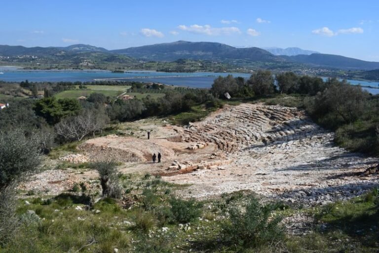 «Οι εκπλήξεις» | Το αρχαίο θέατρο της Λευκάδας