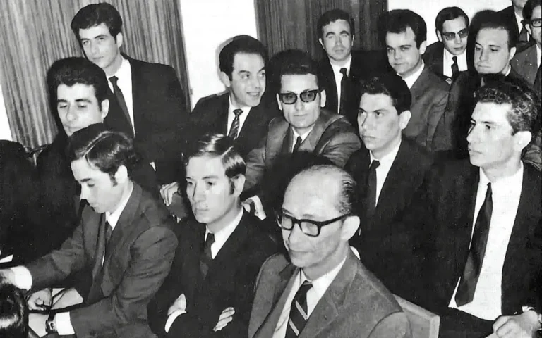 Ἐν Ἀγρινίῳ τῇ 8ῃ Απριλίου | 1970: Τα χαλκούνια-βόμβες της Δημοκρατικής Άμυνας