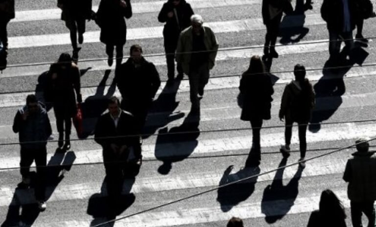 Νέα Αριστερά | Μειώνουν δραστικά επιδόματα ετών