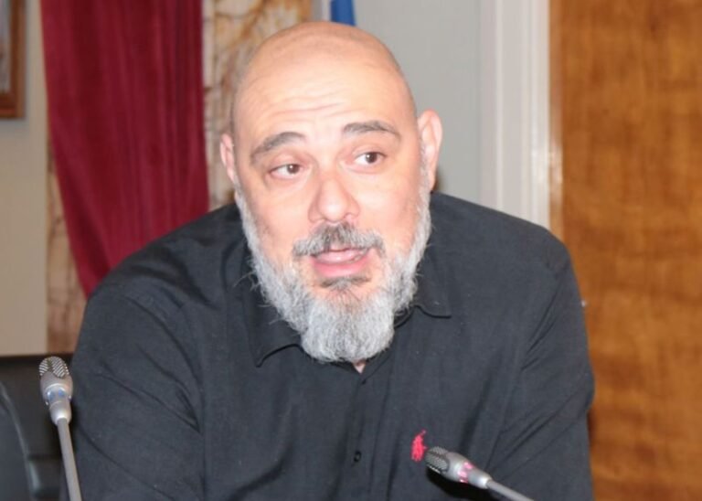 Παναγία Ελεούσα  | Από το καθήκον στην εξάντληση