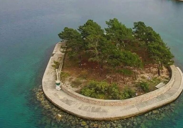 Λαζαρέτο | Μια Σπιναλόγκα στο Ιόνιο
