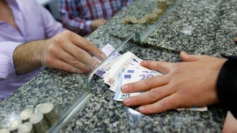 Δεύτερη ευκαιρία για οφειλές σε εφορία και ταμεία