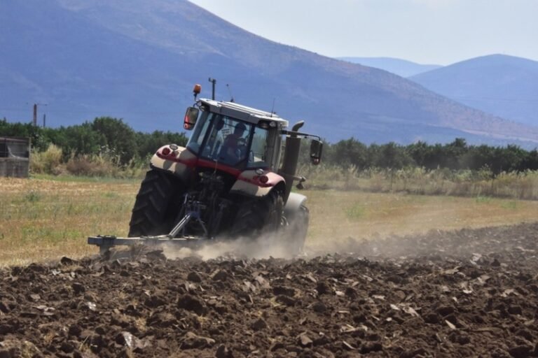 Σταρακά | Προκλητική τακτική της κυβέρνησης