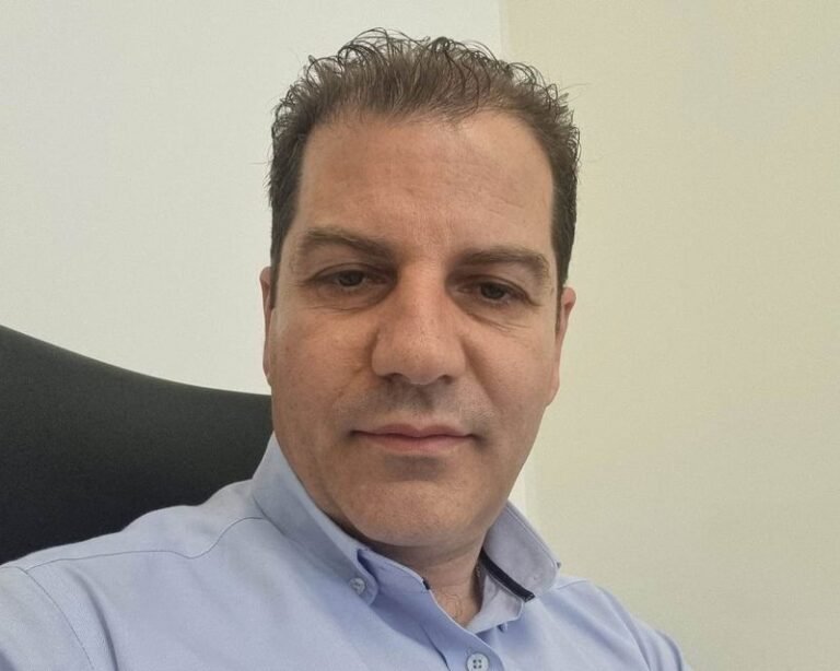 Φωτάκης | «Οφείλουμε να σταθούμε δίπλα σας»